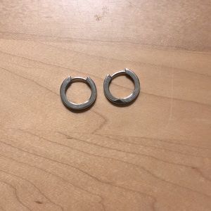 Kohls Sterling silver hoop earrings ~ 1/4”